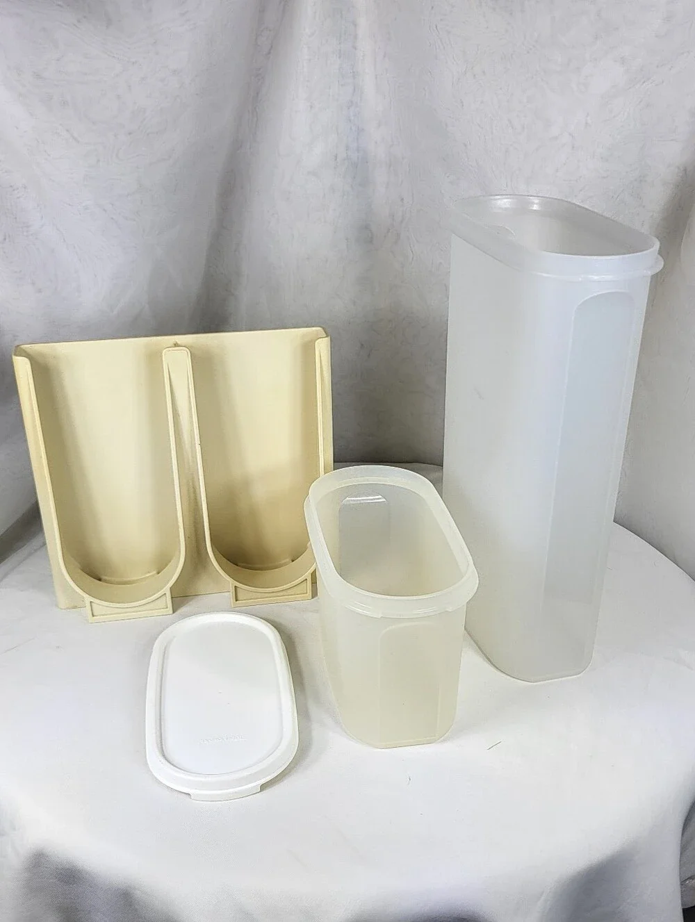 Tupperware Modular Mates Oval Storage Containers With Storage Rack